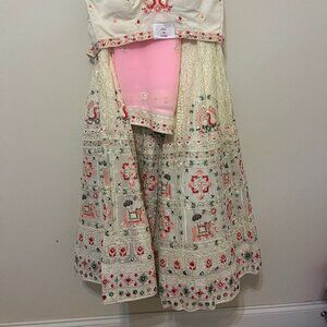 NWT Embroidered White and Pink Indian Lehenga / Chaniya Choli | Size XS/S